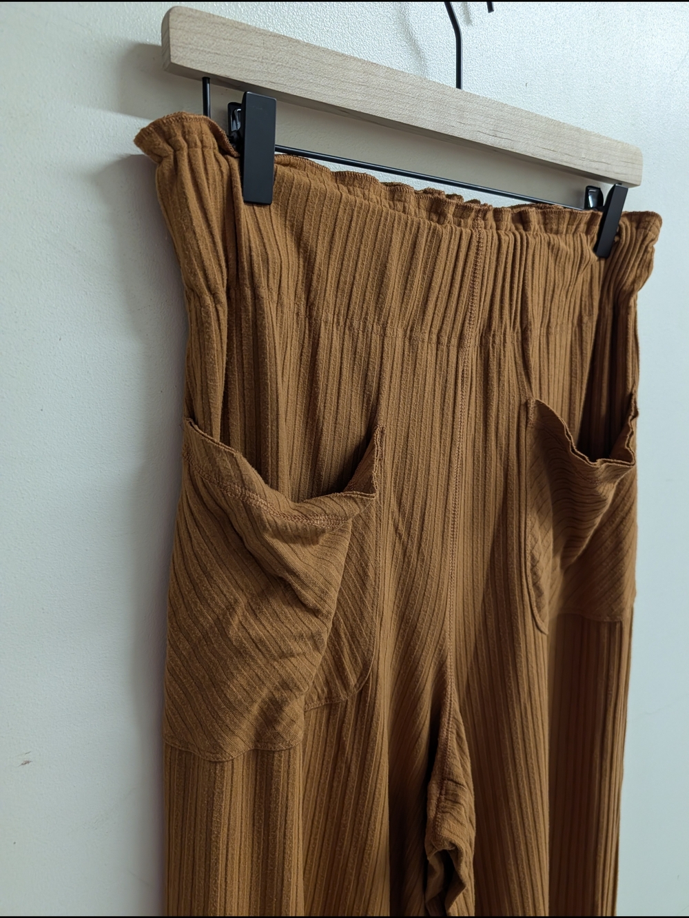 Free People Movement Women's Boho Pleated Pull On Pants in Camel Small - Picture 7 of 9